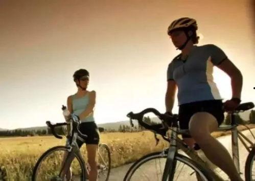 骑行吃瓜文案搞笑,瓜果飘香，笑料连连！