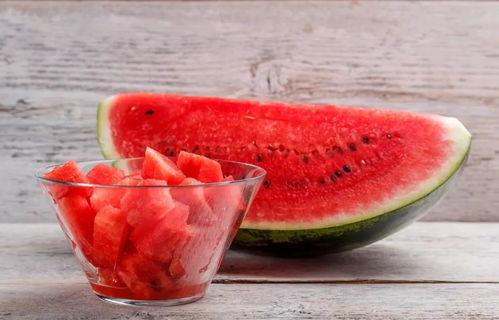 鹿小卷吃瓜,揭秘娱乐圈背后的那些事儿