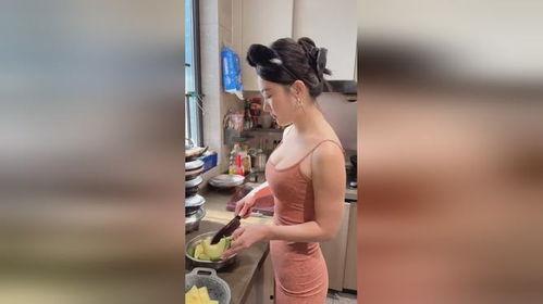 兄弟媳妇吃瓜,揭秘家庭纷争背后的真相