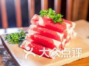 二七广场吃瓜,夏日吃瓜盛地，街头热辣一夏掠影