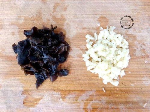 龙龙爱吃肉吃瓜,肉与瓜的完美邂逅