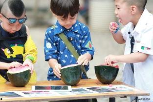 爸爸吃野瓜图片,爸爸的户外美食探险记